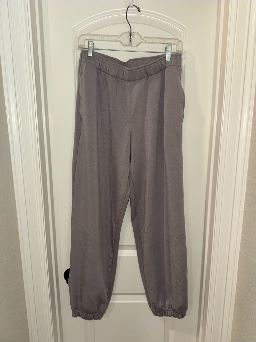 Gilly Hicks Cooldown Jogger Pants in Dusty Mauve